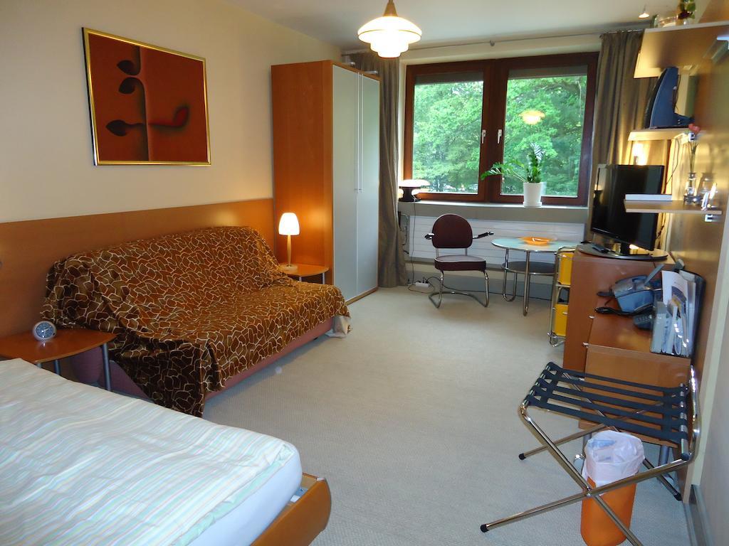 Air Boardinghouse Tulip Stockum, Zu Fuss - 3 Minuten Zur Messe Dusseldorf Room photo