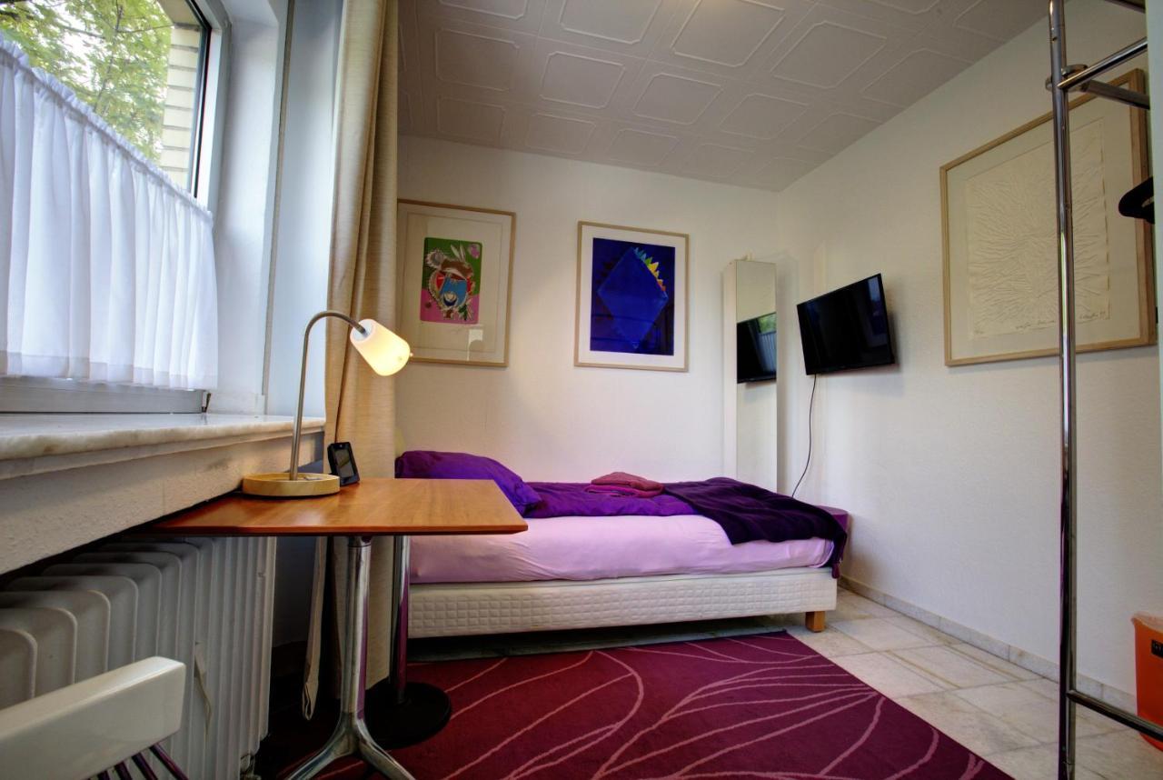 Air Boardinghouse Tulip Stockum, Zu Fuss - 3 Minuten Zur Messe Dusseldorf Exterior photo
